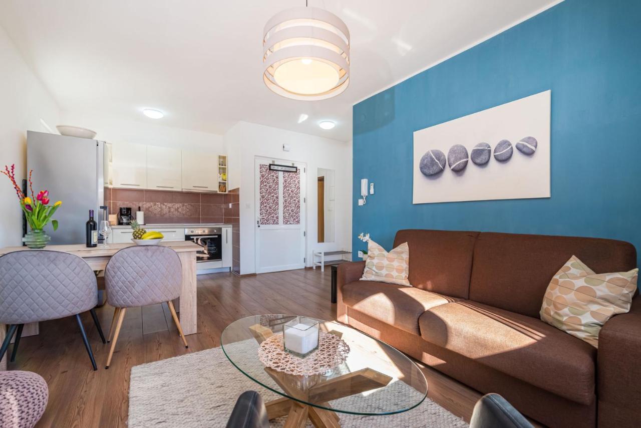 Apartment Karla Zadar Buitenkant foto